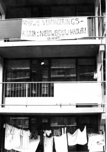 BHW Merenwijk 1974. Actie tegen hoge nieuwbouwhuren